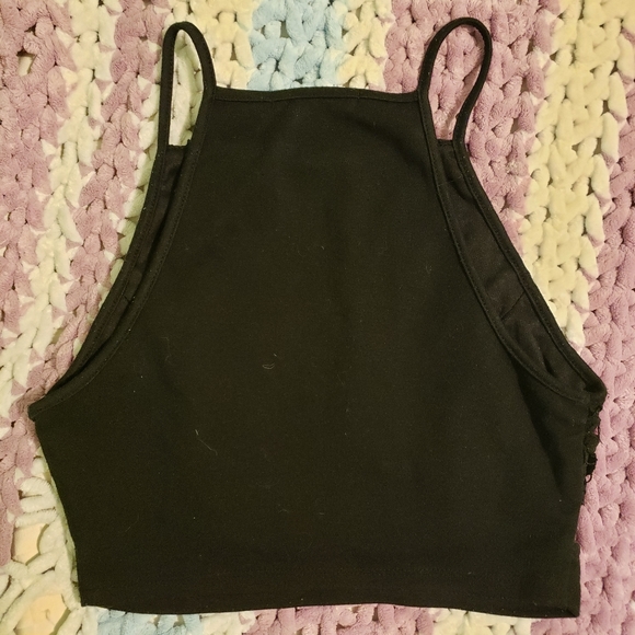 Forever 21 lacey crop cami - Picture 5 of 8